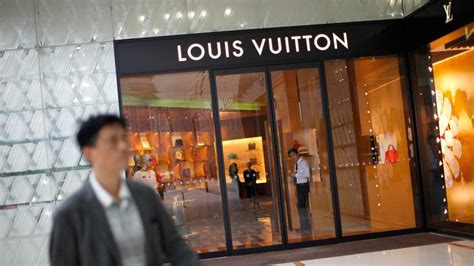 Louis Vuitton hiring Senior Manager, Client Development 